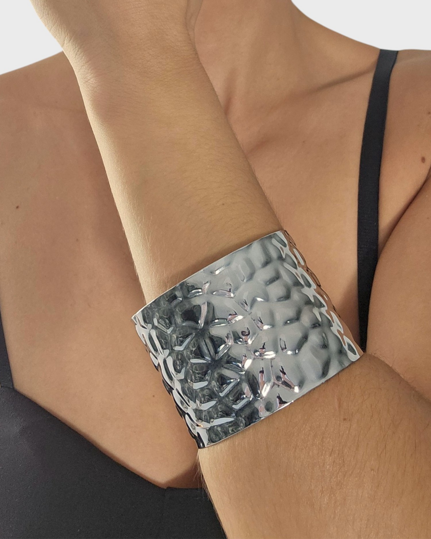 Brazalete Martelé