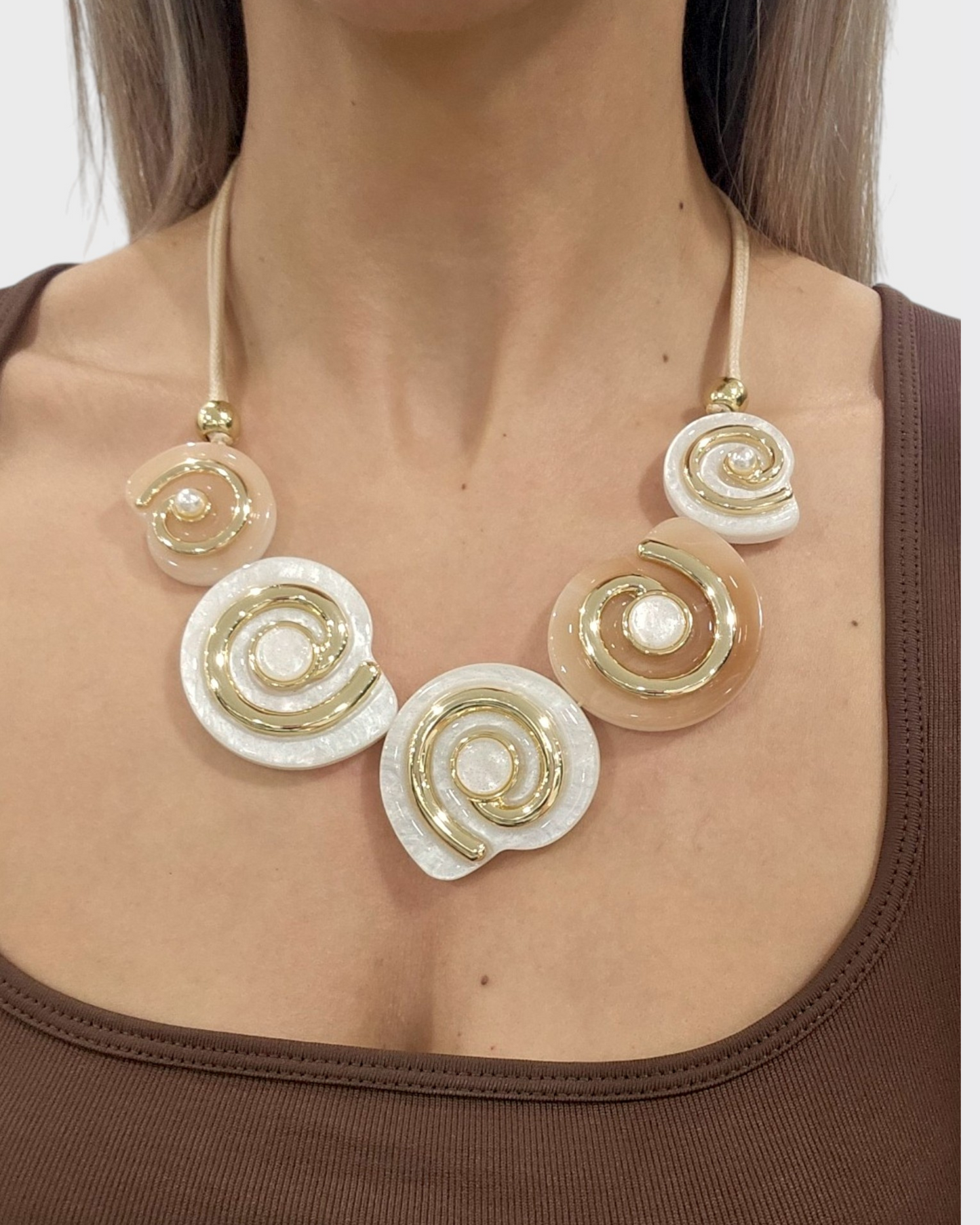 Collar Espiral Dorado